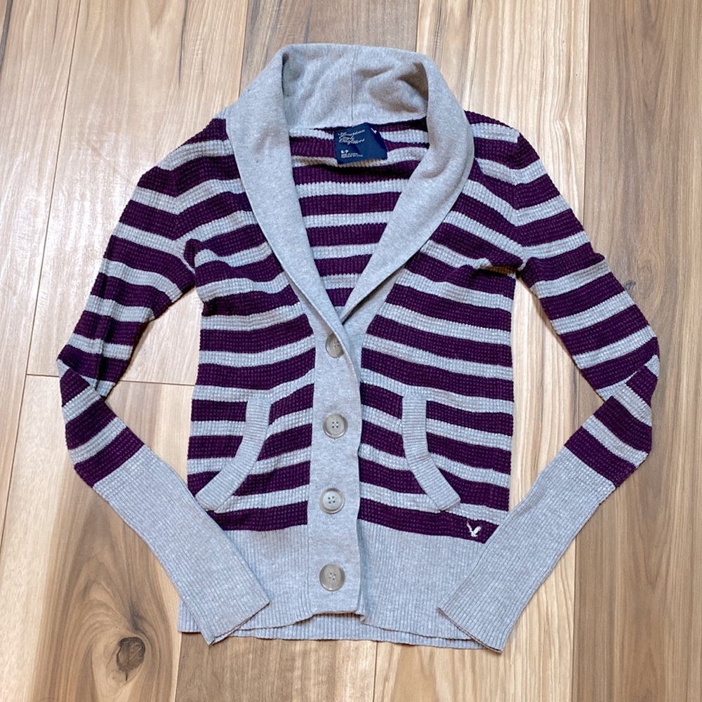 💥5 for $18💥 American Eagle striped cardigan sweater Small